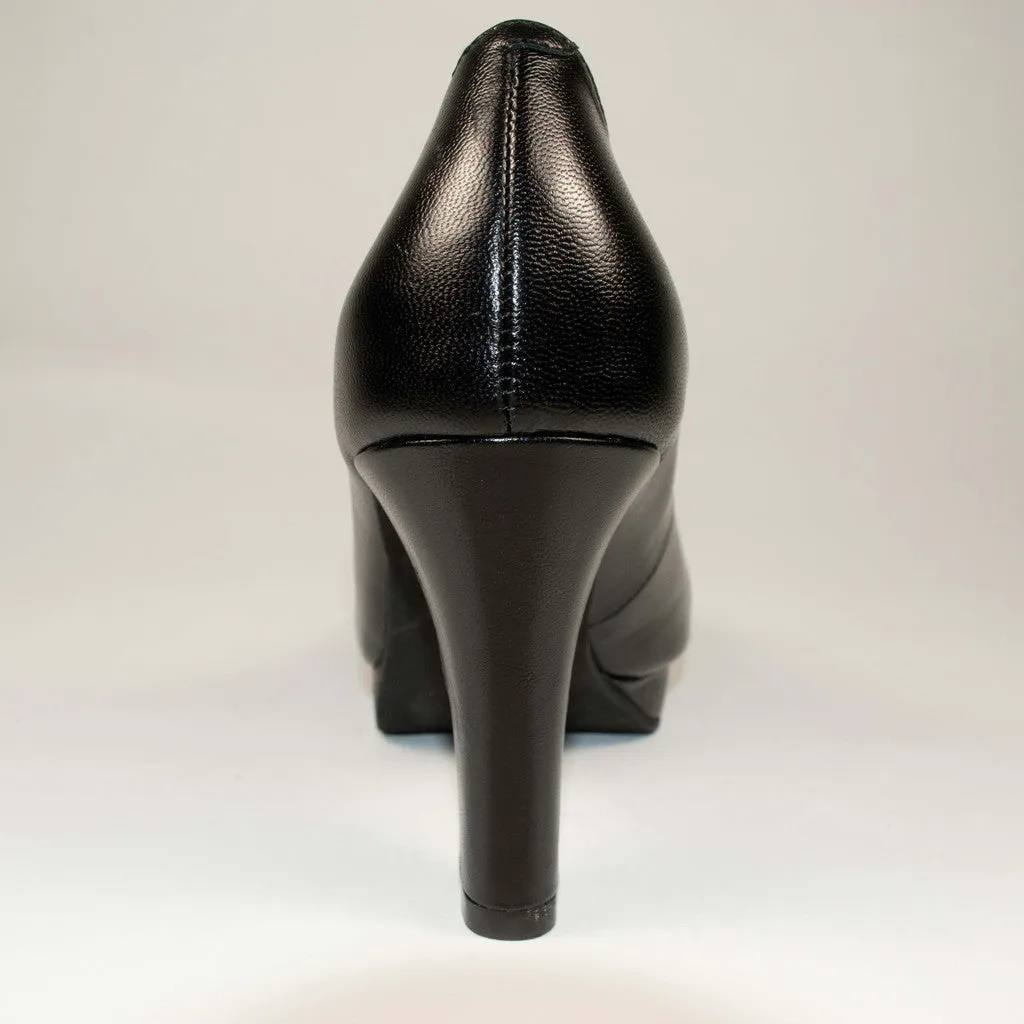Classic Black Platform Pump