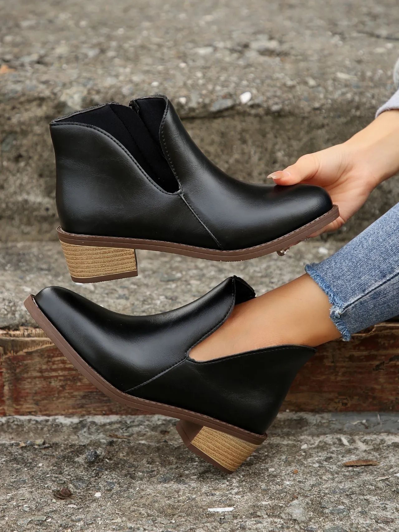 elveswallet Asymmetric design zipper low thick heel chelsea boots