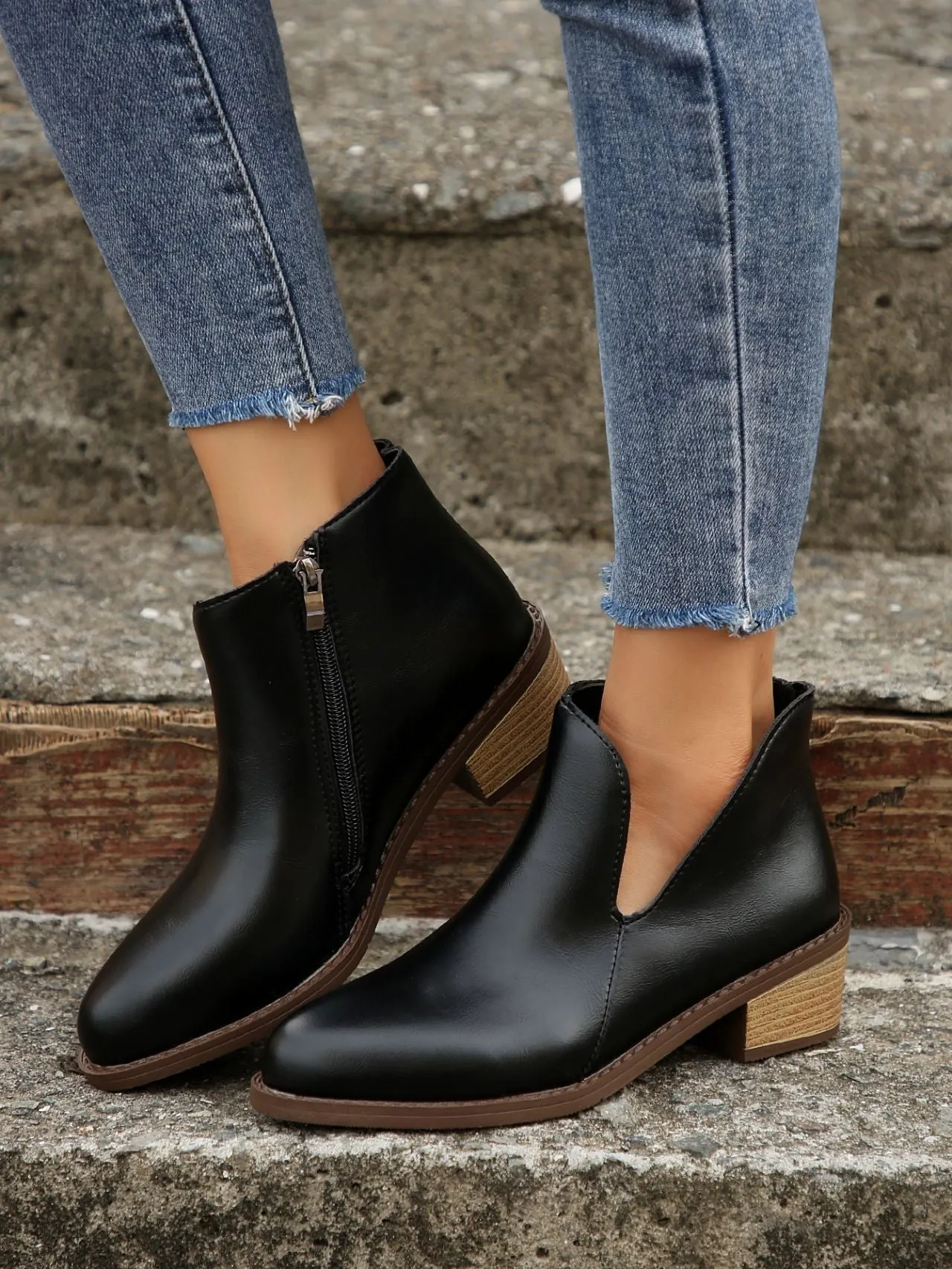 elveswallet Asymmetric design zipper low thick heel chelsea boots