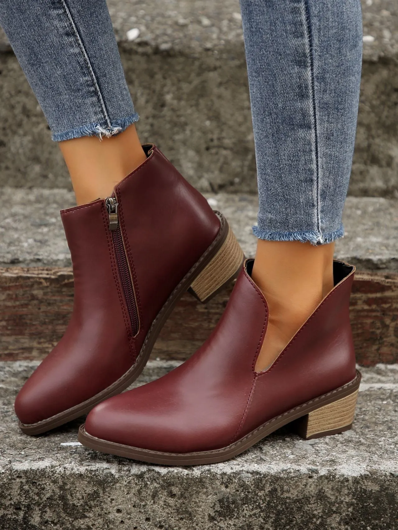 elveswallet Asymmetric design zipper low thick heel chelsea boots