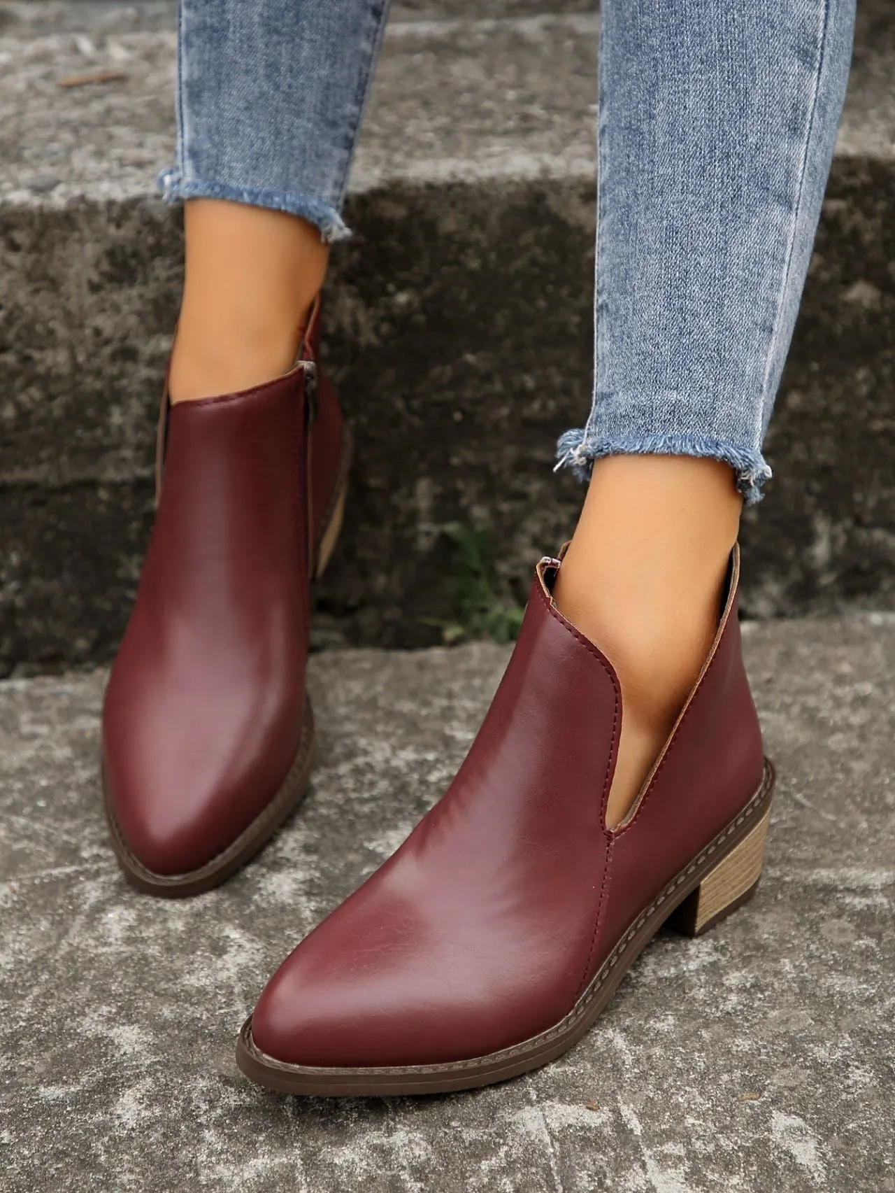 elveswallet Asymmetric design zipper low thick heel chelsea boots