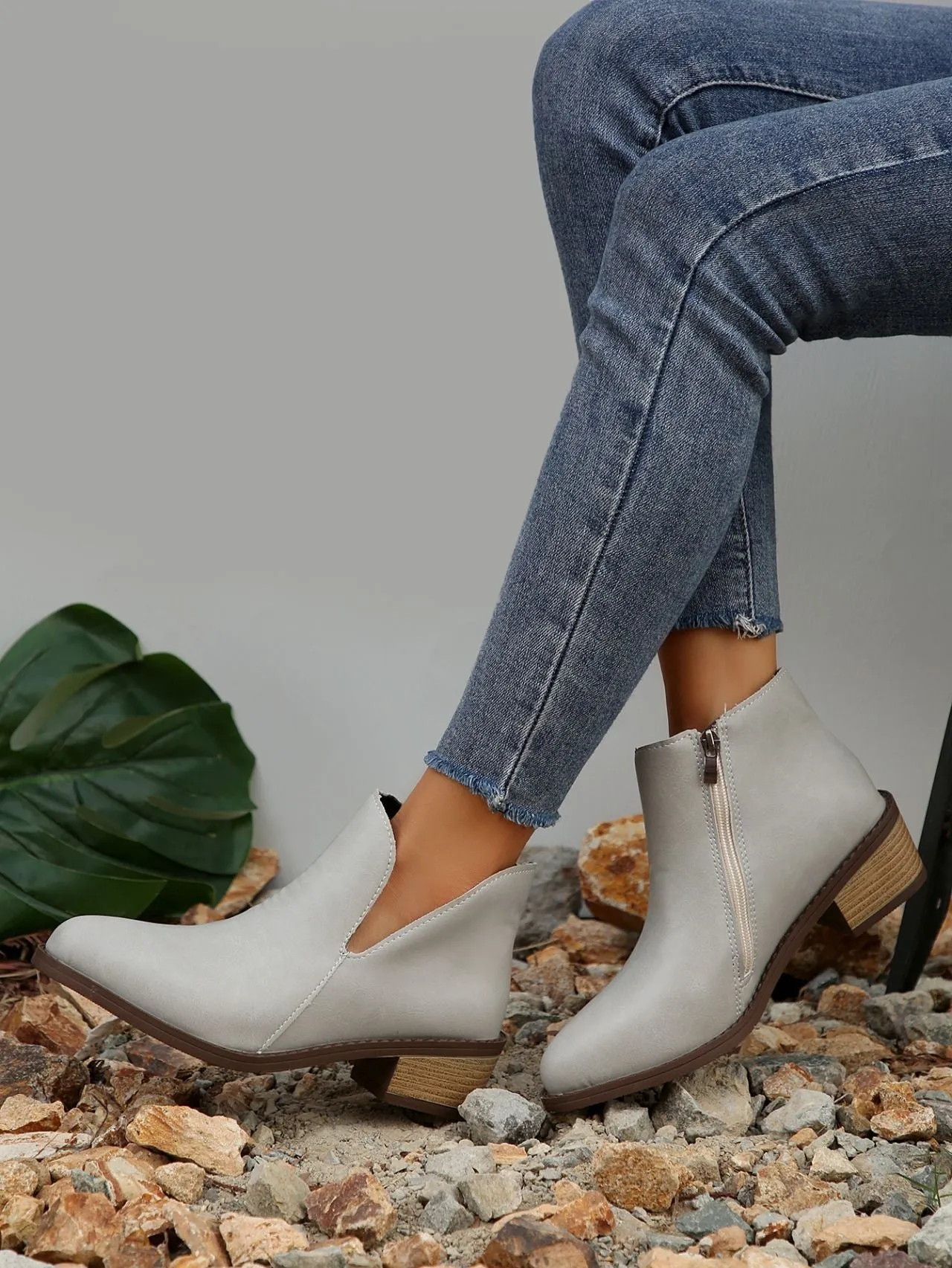 elveswallet Asymmetric design zipper low thick heel chelsea boots