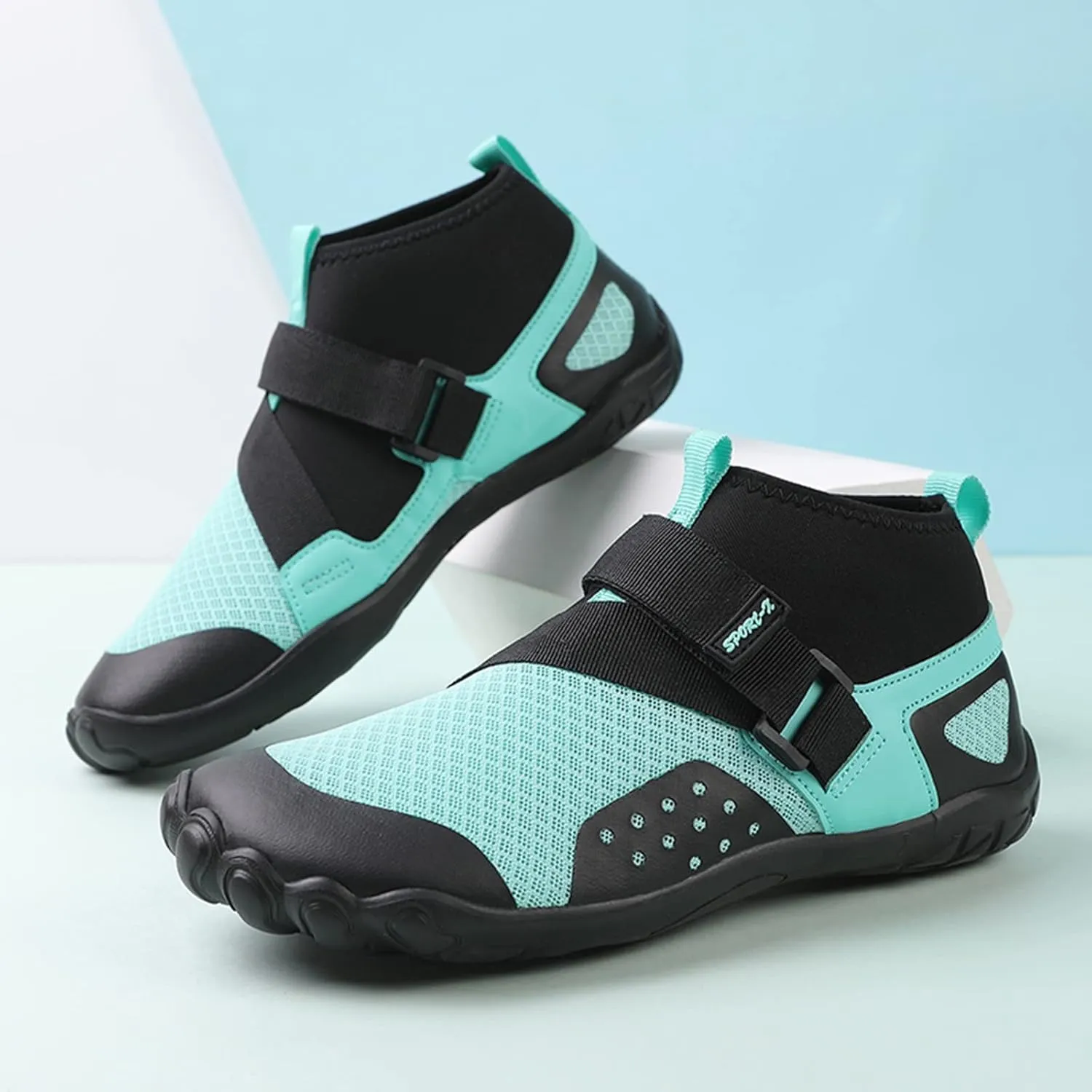 Women's Water Shoes Quick Dry Breathable Barefoot Aqua Sneakers for Summer Beach Surf Hiking Running Footwear